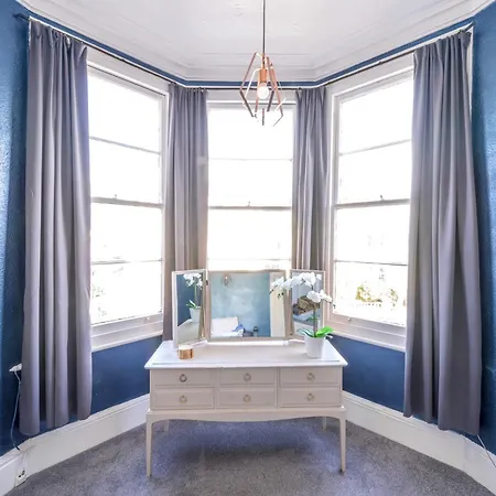 Centralised Osborne House With Free Parking By Prescott Apartments Апартаменти *