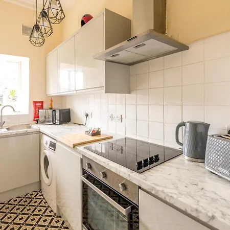 Centralised Osborne House With Free Parking By Prescott Apartments Апартаменти Бристоль