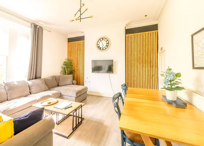 Osborne Apartment With Free Parking By Prescott Apartments Bristol