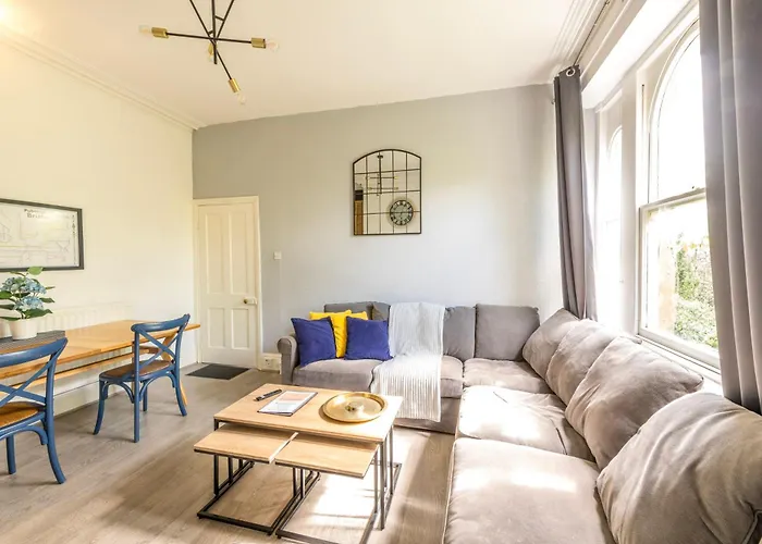 Osborne Apartment With Free Parking By Prescott Apartments * Bristol
