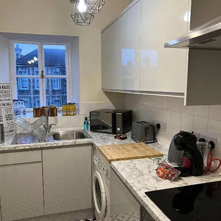 Centralised Osborne House With Free Parking By Prescott Apartment *