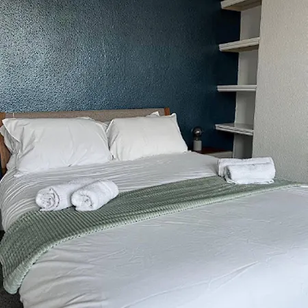 Centralised Osborne House With Free Parking By Prescott Apartment Bristol