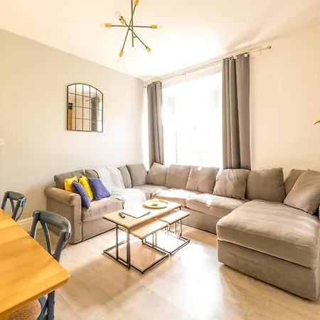 Centralised Osborne House With Free Parking By Prescott Apartment Bristol